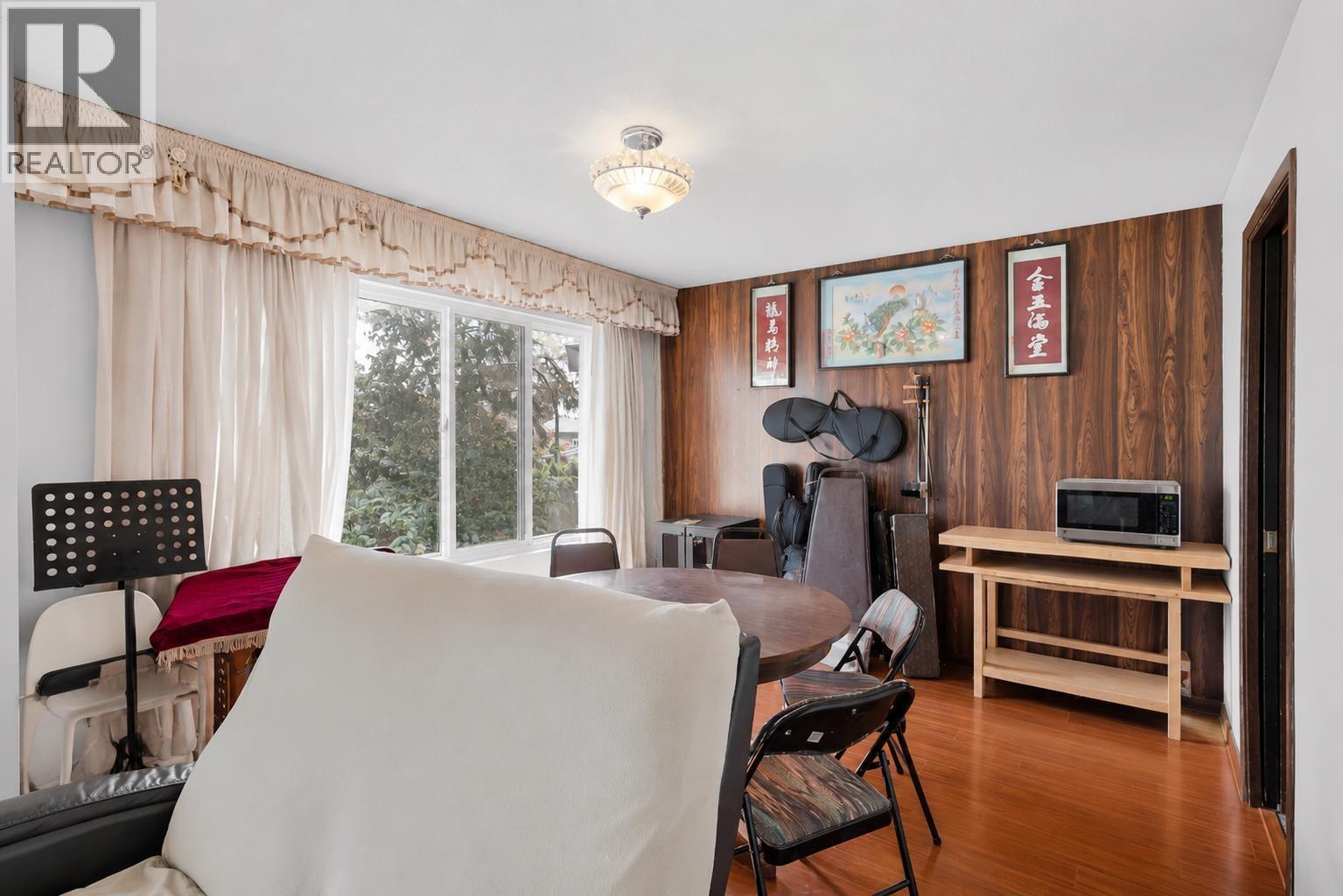 Residential in Burnaby 4
