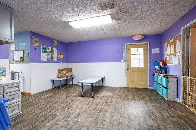402 W Converse St, House other with 5 bedrooms, 1 bathrooms and null parking in Weimar TX | Image 14