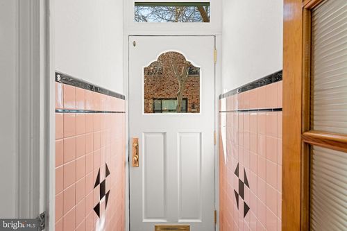 1607 S Beulah St, PHILADELPHIA, PA, 19148-1215 | Card Image