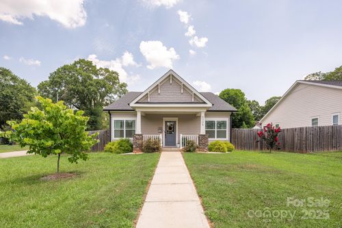 5305 Tarrywood Ln, Charlotte, NC, 28205-4831 | Card Image