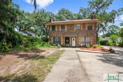 6 - 2220 E Victory Drive, Townhouse with 2 bedrooms, 1 bathrooms and null parking in Savannah GA | Image 1