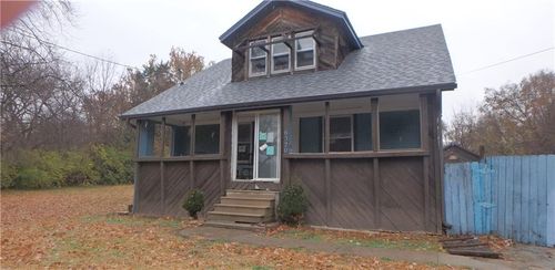 6320 Sloan Ave, Kansas City, KS, 66104-1357 | Card Image