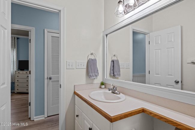 B2 - 2903 Pointe West Dr, Condo with 2 bedrooms, 2 bathrooms and null parking in Emerald Isle NC | Image 32