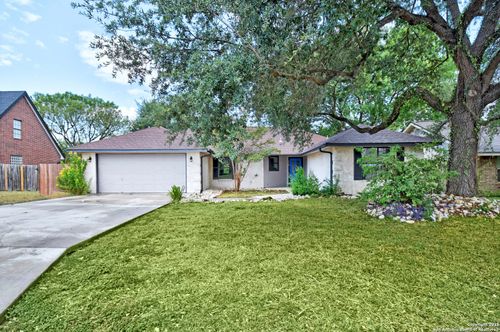 770 Northpark Rdg, New Braunfels, TX, 78130-8368 | Card Image