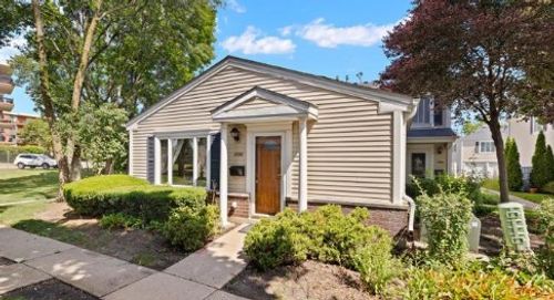 243a-1532 Cove Dr, Prospect Heights, IL, 60070-1911 | Card Image