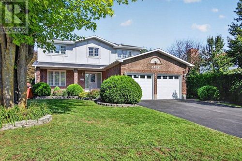 1104 Grenon Avenue, Ottawa, ON, K2B8N3 | Card Image