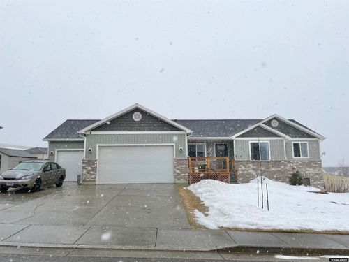 210 Hams Fork Dr, Kemmerer, WY, 83101 | Card Image