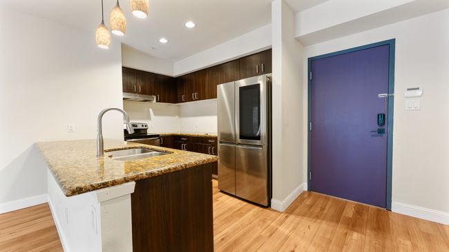 APT-1014 - 1100 W Trinity Mills Rd, Condo with 2 bedrooms, 2 bathrooms and null parking in Carrollton TX | Image 5