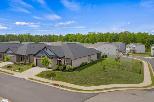 61 Woodcross Dr, Simpsonville, SC, 29681-7176 | Card Image