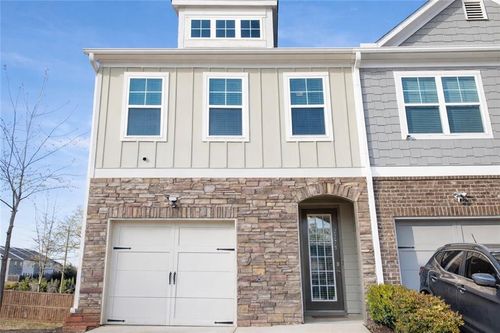 2275 Rolling Trl, Lithonia, GA, 30058-4504 | Card Image