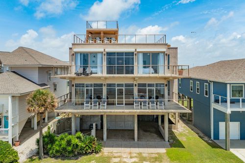 13210 Bermuda Beach Dr, Galveston, TX, 77554-8704 | Card Image