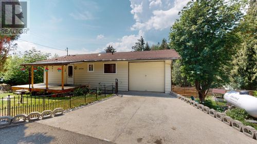 9271 Campbell St, Moyie, BC, V0B2A0 | Card Image