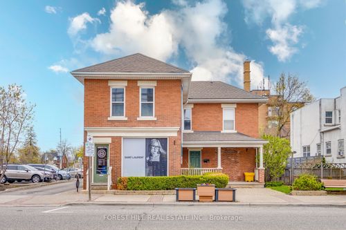 201 Queen St S, Mississauga, ON, L5M1L4 | Card Image