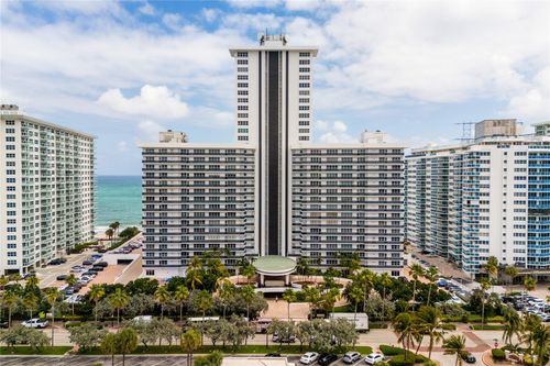 1102-3500 Galt Ocean Dr, Fort Lauderdale, FL, 33308-6823 | Card Image