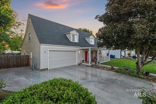 209 Crimson Cir W, Fruitland, ID, 83619-2473 | Card Image