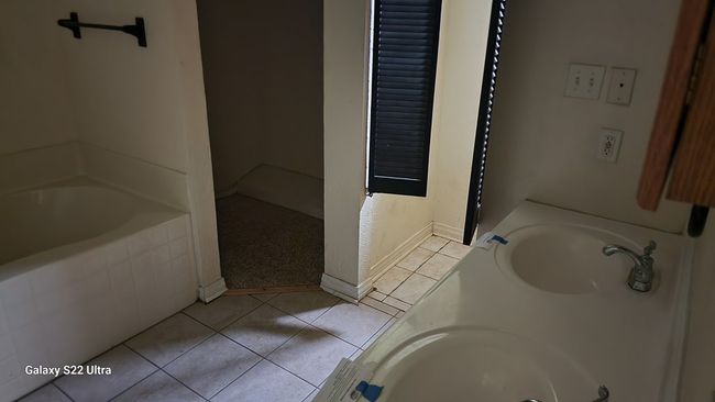 Primary bath | Image 6