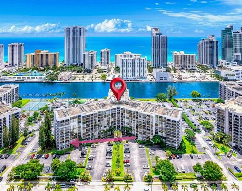 apt-230-800 Parkview Dr, Hallandale Beach, FL, 33009-2924 | Card Image