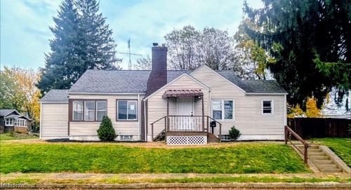 1540 Miami Ct Ne, Canton, OH, 44714-2438 | Card Image