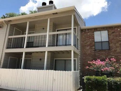 apt-32-17331 Red Oak Dr, Houston, TX, 77090-1259 | Card Image