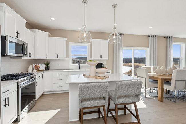*Photo of model home, actual features may vary | Image 5