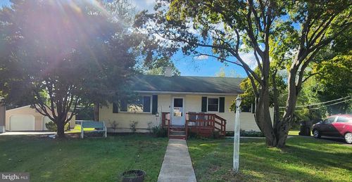101 Wood Ln, READING, PA, 19606-2446 | Card Image