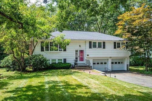 115 Alder Rd, Westwood, MA, 02090-3402 | Card Image
