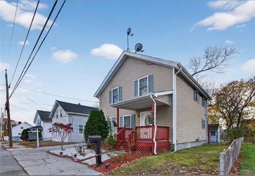 8 Arnold Ave, Lincoln, RI, 02865-3505 | Card Image