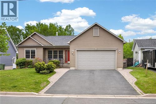 30 Red Maple Crt, Fredericton, NB, E3B0E1 | Card Image