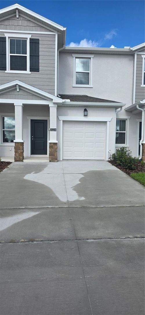 3224 Namaste Dr, Clermont, FL, 34714-8180 | Card Image