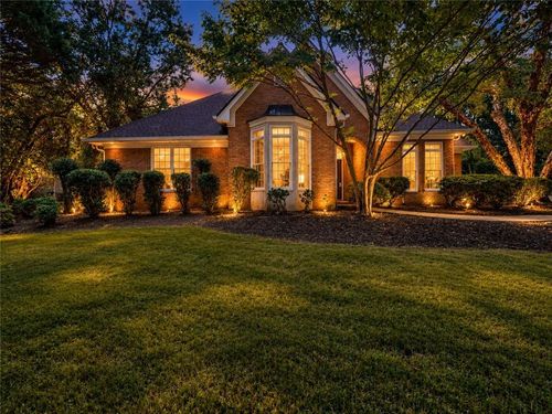 307 Montrose Dr, Mcdonough, GA, 30253-4257 | Card Image
