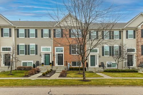 470 Town Center Blvd, Gilberts, IL, 60136-8005 | Card Image