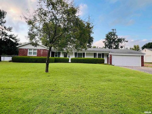 1116 Latham St, Eldorado, IL, 62930-1720 | Card Image