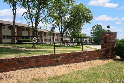 unit-g-9925 Bunker Hill Dr, Saint Louis, MO, 63123-7454 | Card Image
