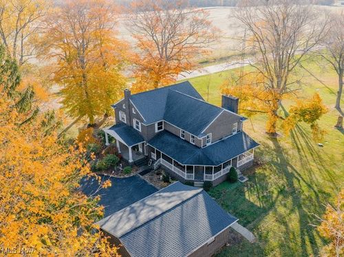 6285 California Ave, Louisville, OH, 44641-9016 | Card Image