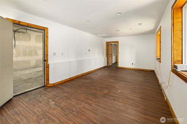 another finished room off the garage | Image 17