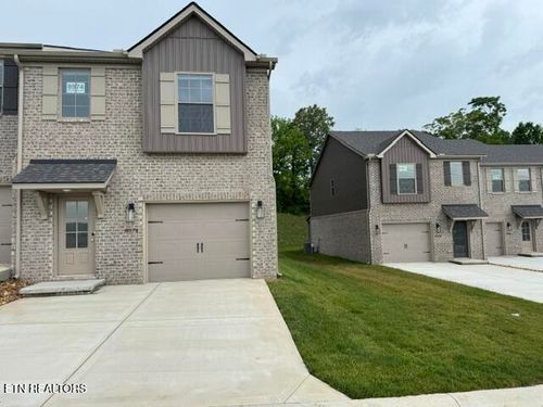 8974 Keenberg Lane, Knoxville, TN, 37931 | Card Image