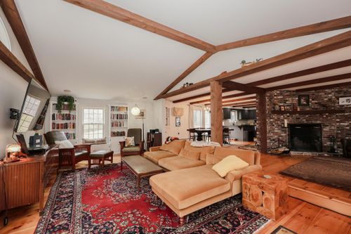 406 4th Range Rd, Pembroke, NH, 03275-3310 | Card Image