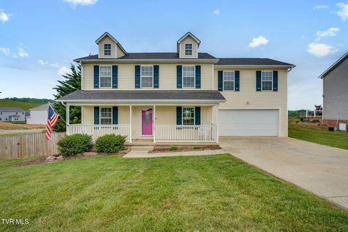 2201 Fox Meadow Cir, Bluff City, TN, 37618-1264 | Card Image