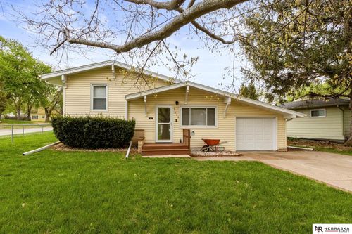 3403 S 49th Ave, Omaha, NE, 68106-4009 | Card Image