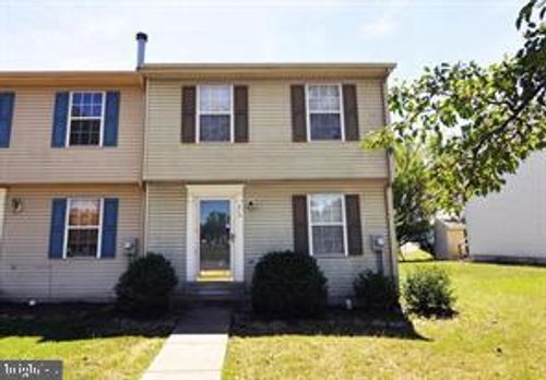 215 Georgetowne Ct, Stephens City, VA, 22655-3813 | Card Image