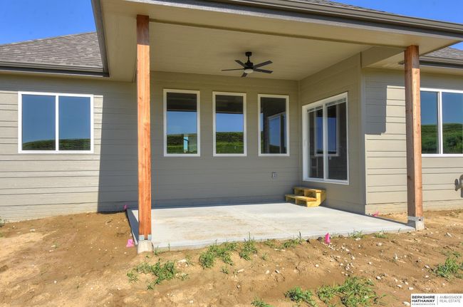 11106 N 161 St St, House other with 5 bedrooms, 3 bathrooms and 3 parking in Bennington NE | Image 58