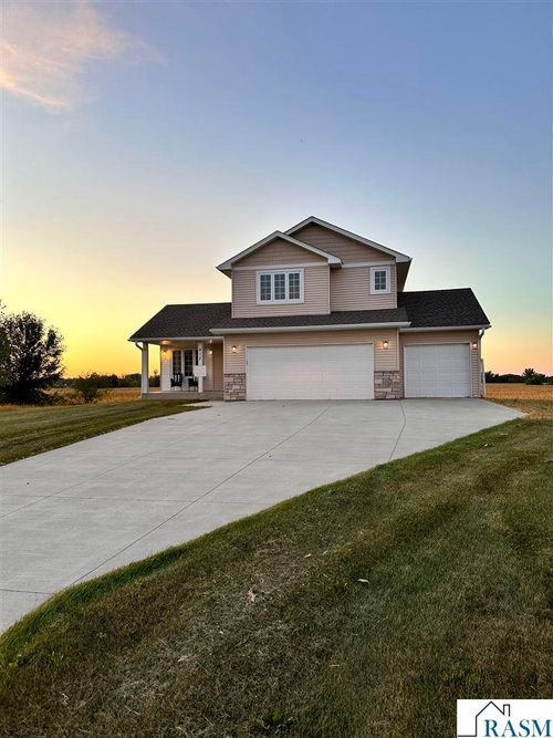 912 Three Lakes Ct, Madison Lake, MN, 56063-5401 | Card Image