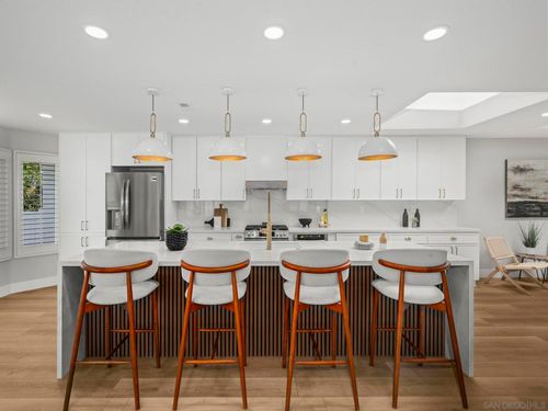 4994 Alicante Way, Oceanside, CA, 92056-5149 | Card Image