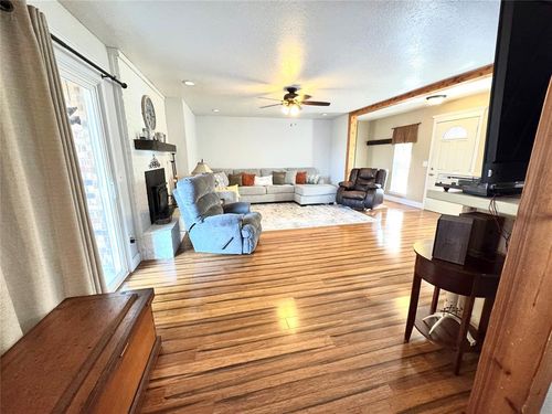 1707 S Reno Ave, El Reno, OK, 73036-5633 | Card Image