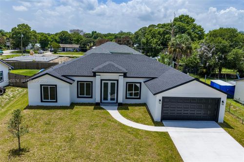 5203 Birch Dr, Fort Pierce, FL, 34982-3823 | Card Image