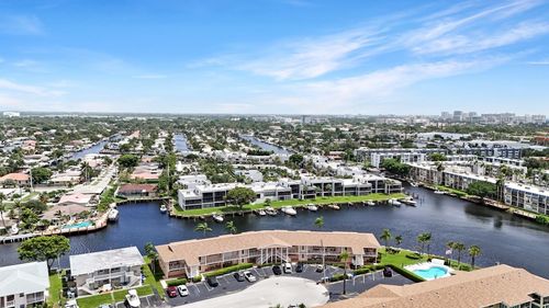 apt-5-701 Se 7th Ave, Pompano Beach, FL, 33060-9550 | Card Image