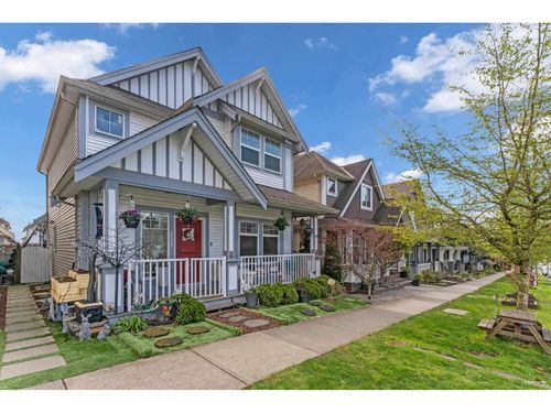 6686 192 St, Surrey, BC, V4N5X3 | Card Image