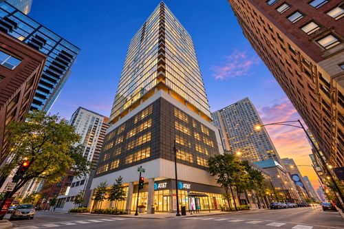 1902-550 N Saint Clair Street, Chicago, IL, 60611 | Card Image