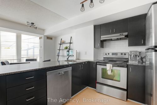 210-76 Shuter St, Toronto, ON, M5B1B4 | Card Image