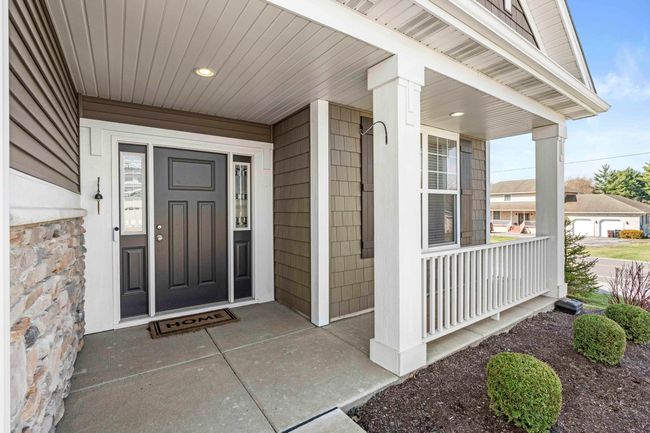 Front Porch | Image 4